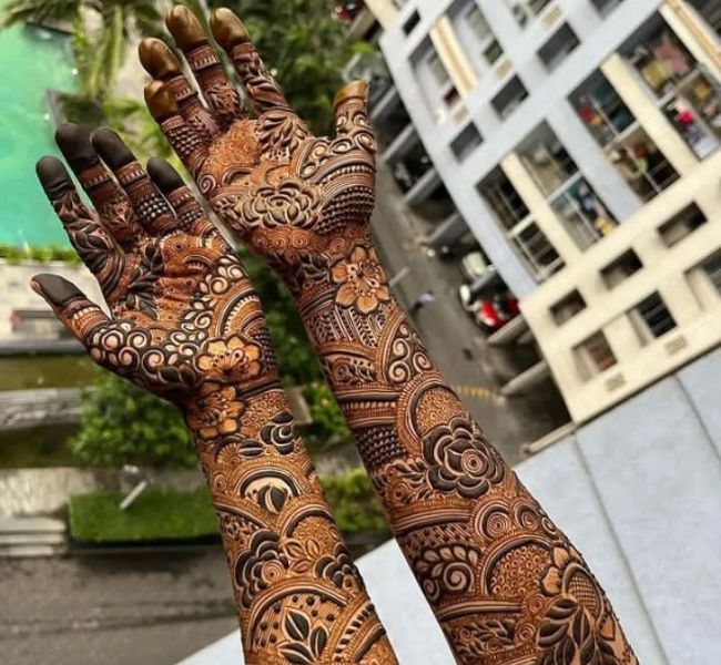 Vat Savitri 2025 Mehndi Design
